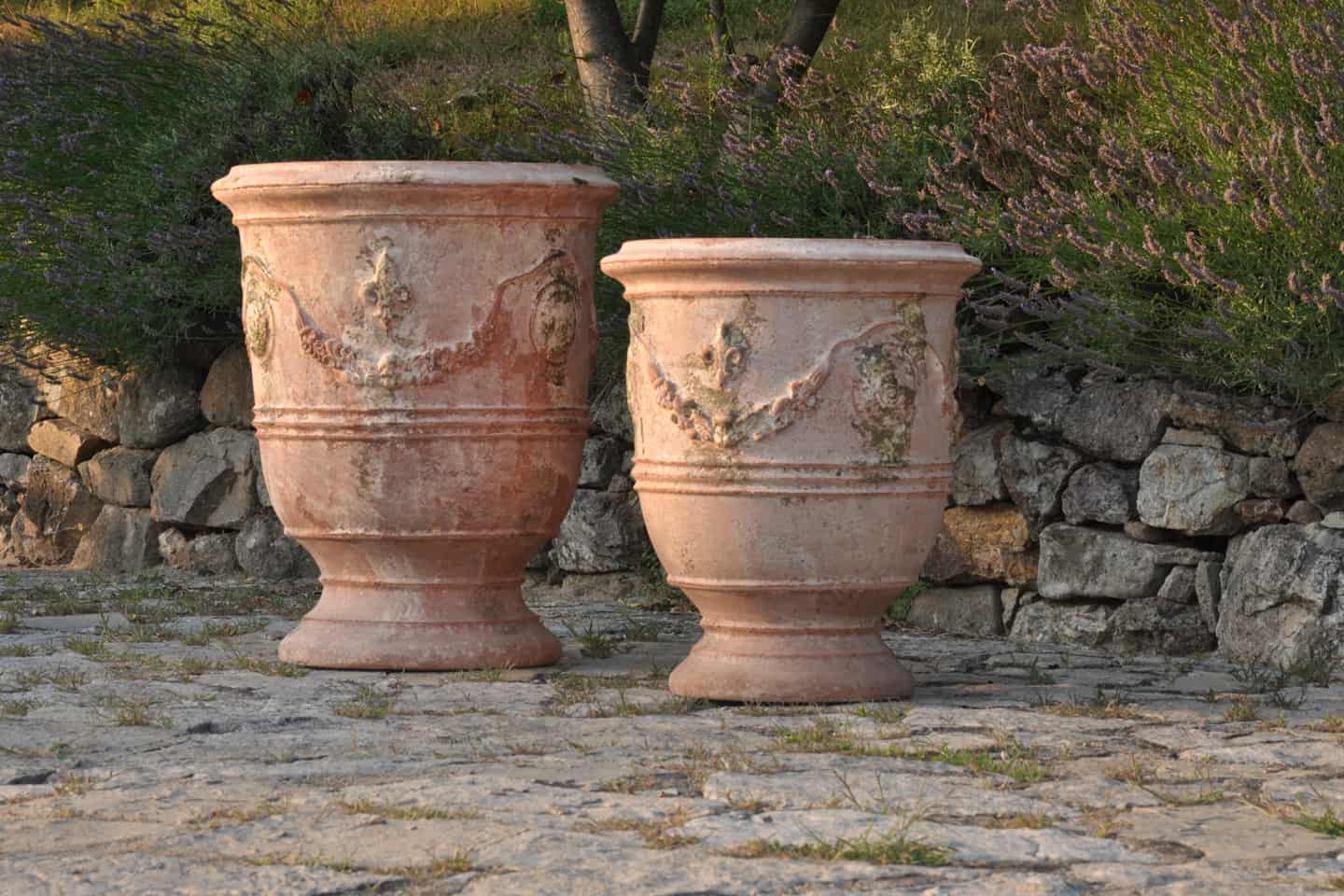 Le Chêne Vert Anduze Pottery | Kellock Pots & Planters