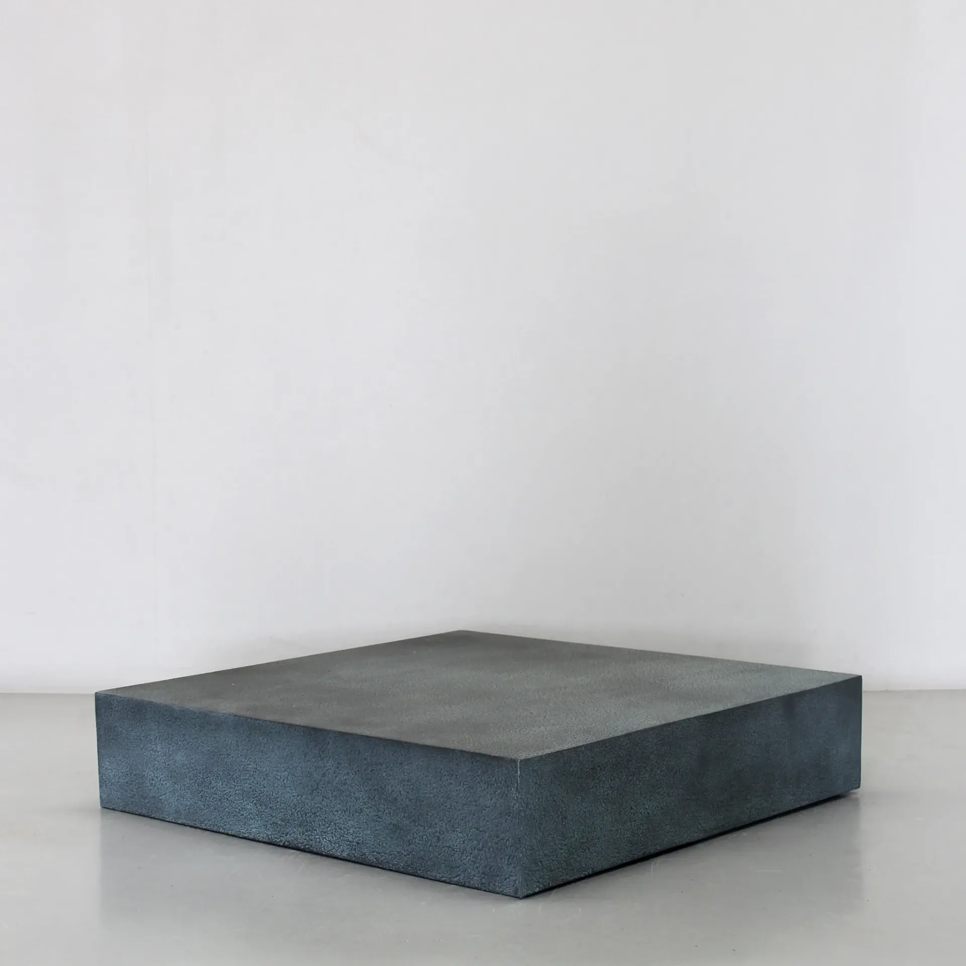 [GRP01RB] Real Bronze Finish Square Plinth W70cm x H15cm