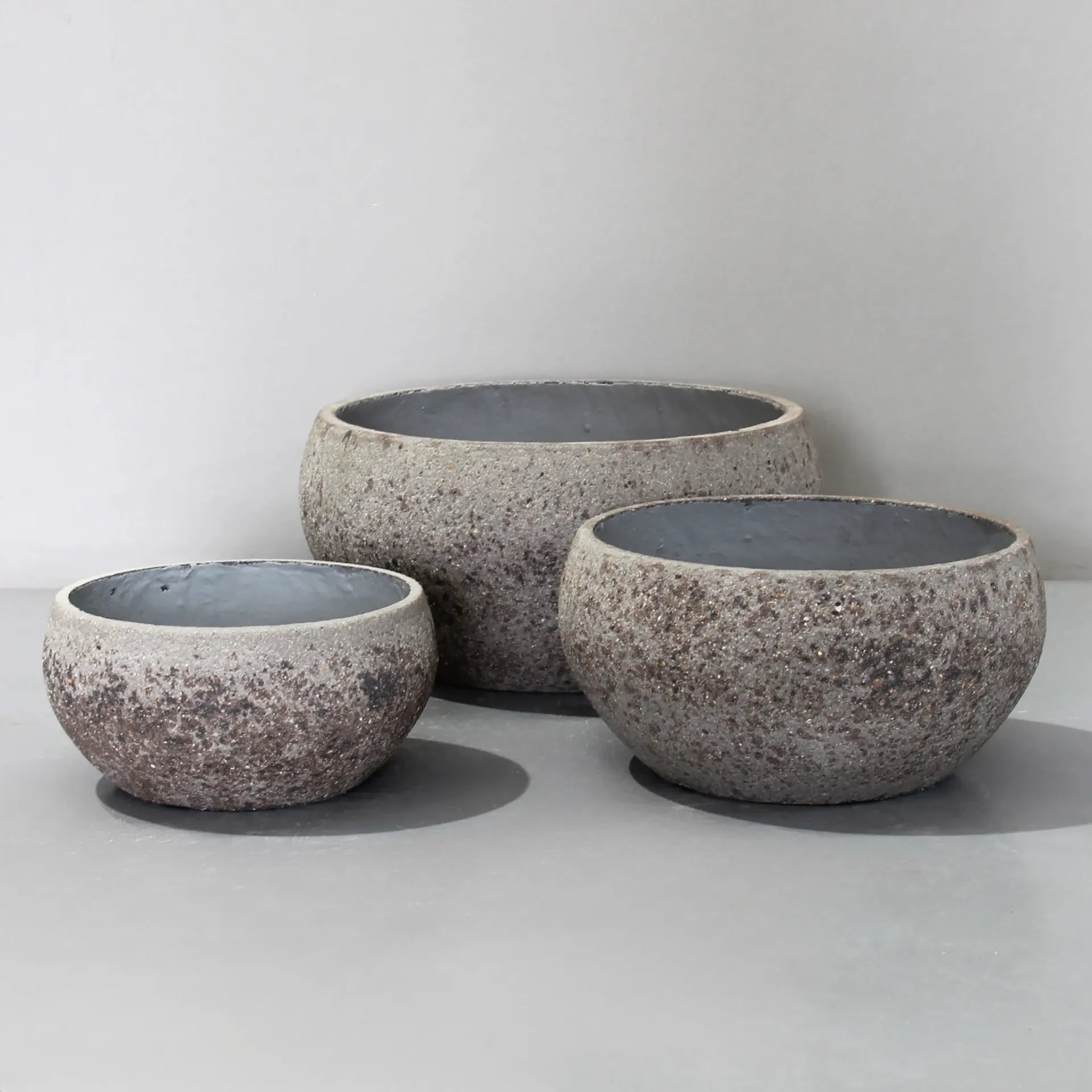 [PRR08s3GS] Grey Stone Hibachi Pot (Set of 3 - D50, 40 & 32cm)