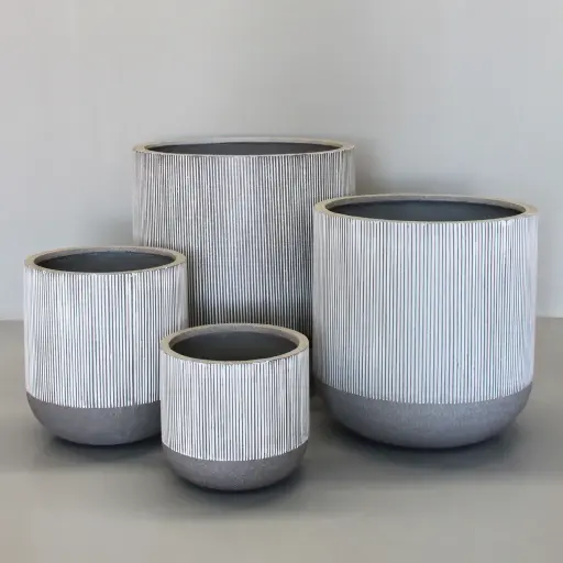 White Upper Vertical Stripe U Pot